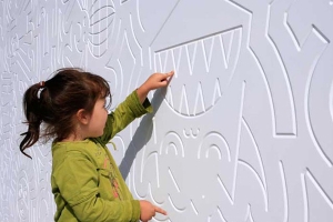 Đá nhân tạo solid surface Corian ốp ngoài trời