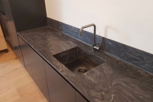 Lý giải nguyên nhân bồn rửa bát bằng đá đánh bại chất liệu inox