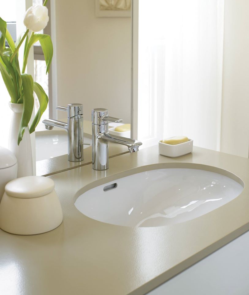 đá solid surface ốp măt bàn lavabo