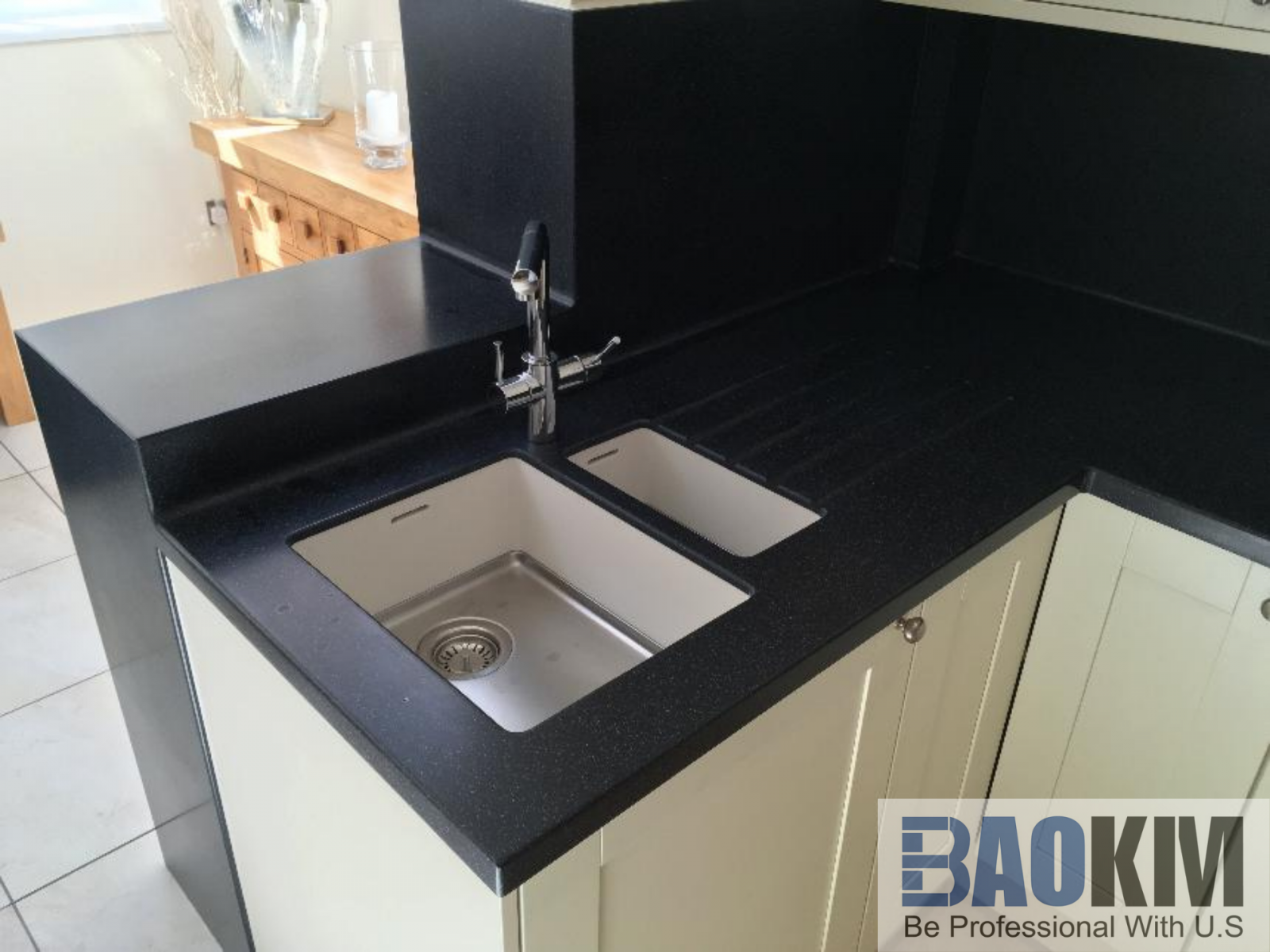 đá solid surface