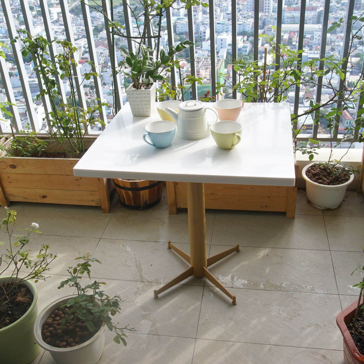 mat-ban-cafe-da-solid-surface