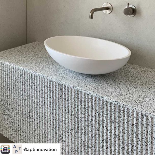 ban-vanity-da-solid-surface