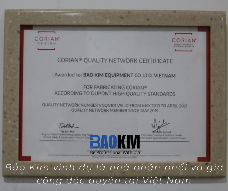 chung-nhan-thi-cong-da-solid-surface