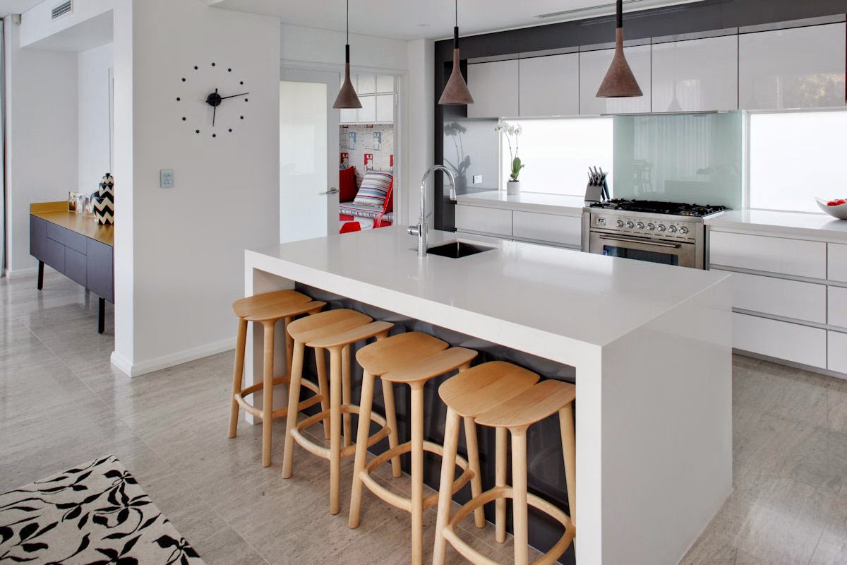 đảo bếp kết hợp quầy bar đá solid surface