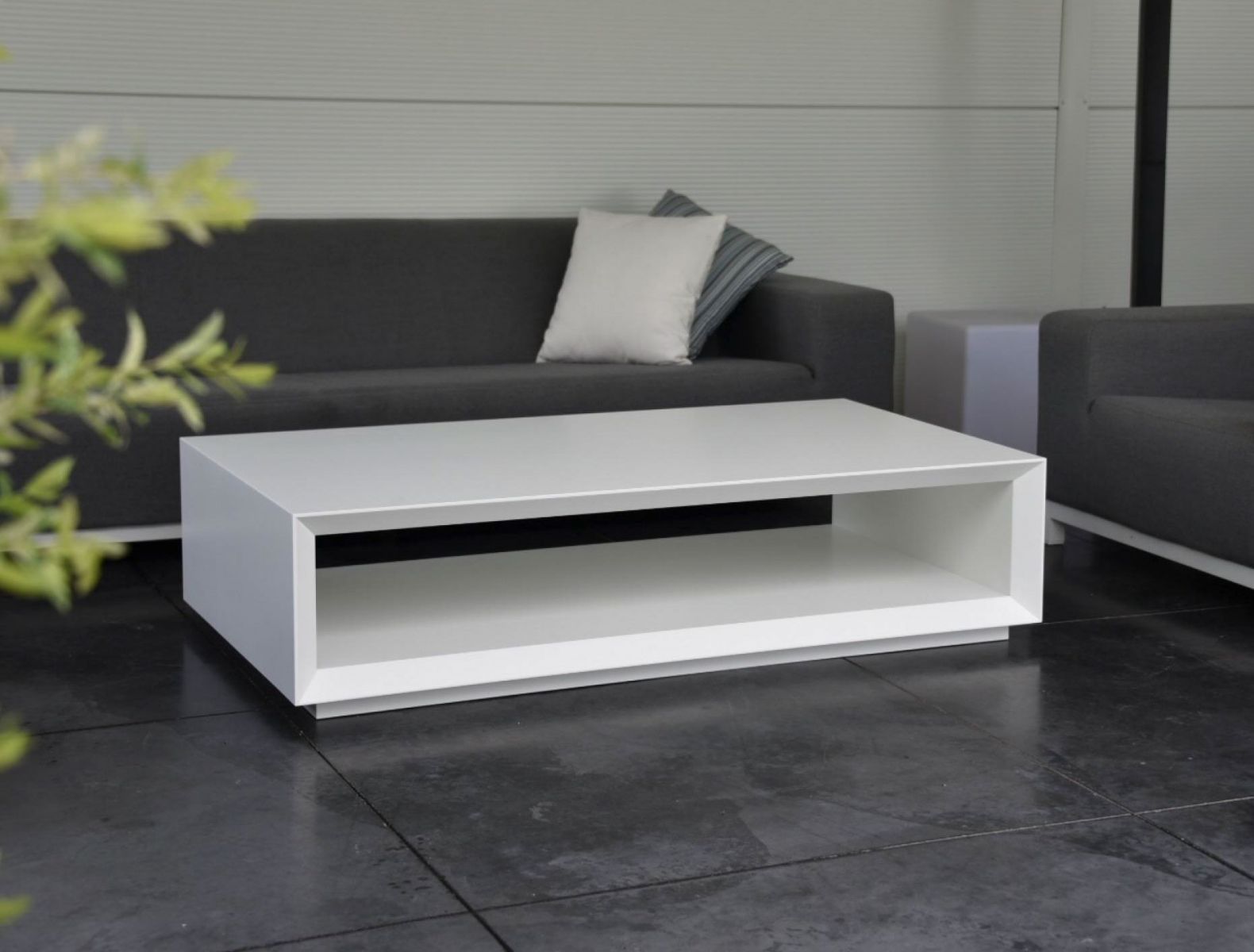 mẫu bàn Solid surface corian