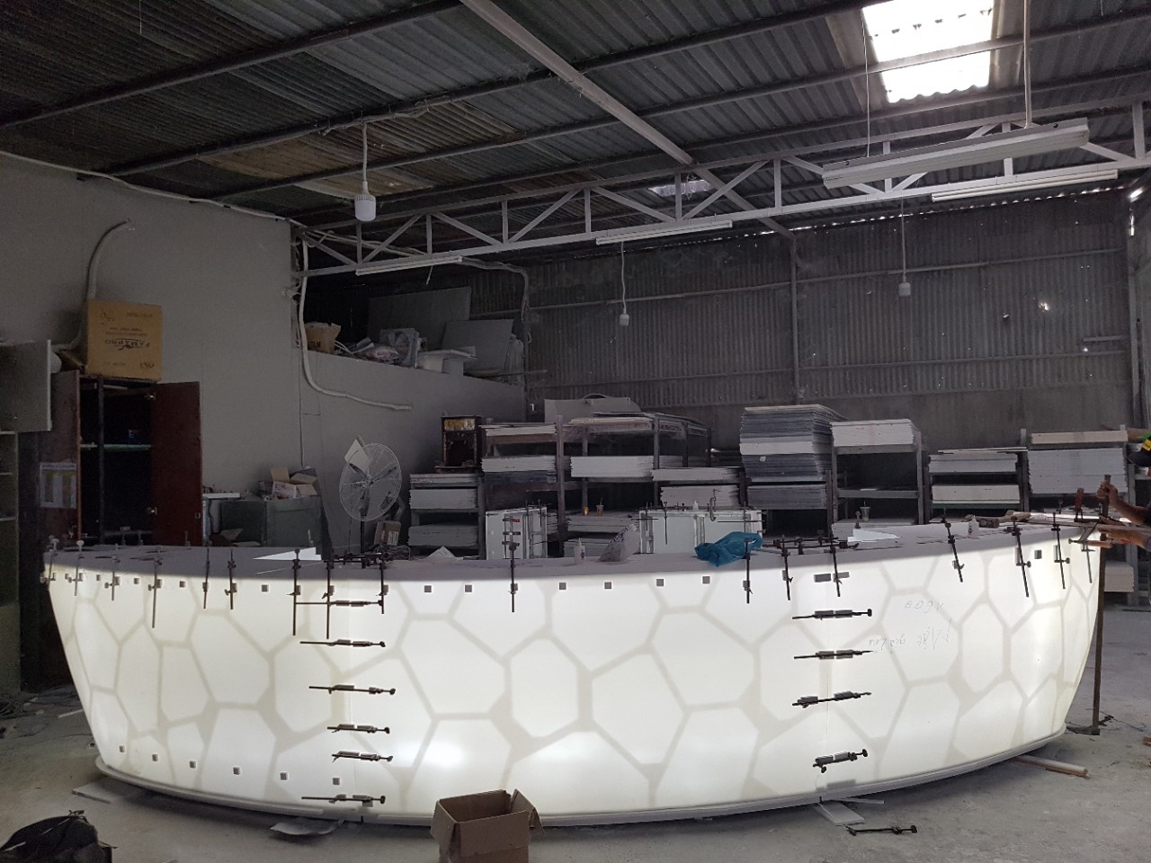 da uon cong xuyen sang corian